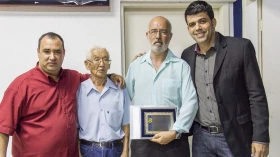 Solenidade na Câmara de Taubaté homenageia taxistas 