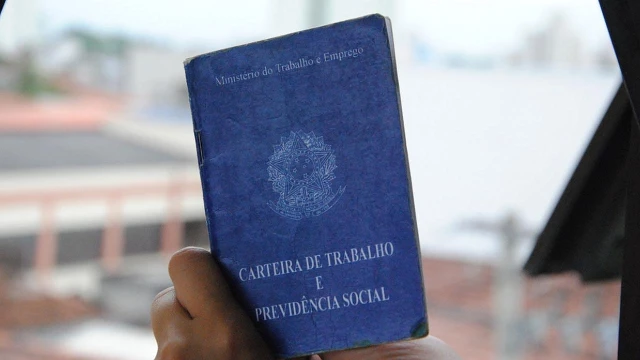 PAT oferece 27 vagas de emprego