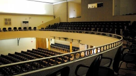 Teatro Metrópole recebe quatro atrações entre quinta-feira e domingo