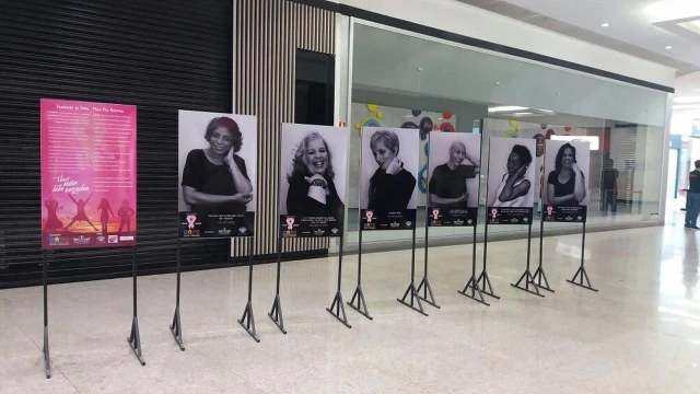 GAPC realiza exposição de fotos em shopping para lembrar o Outubro Rosa