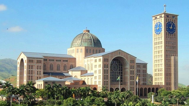 12 de outubro: Dia de Nossa Senhora Aparecida e Dia das Crianças