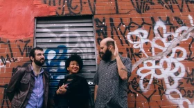 Banda Metá Metá apresenta show gratuito em Taubaté