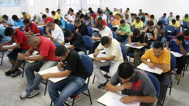 Taubaté abre processo seletivo para contratar professores eventuais
