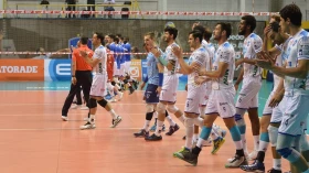 Taubaté promove troca de ingressos por brinquedos para jogo da Superliga