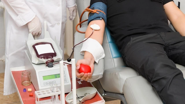 Plantão do Riso chama população para doar sangue ao Hemonúcleo