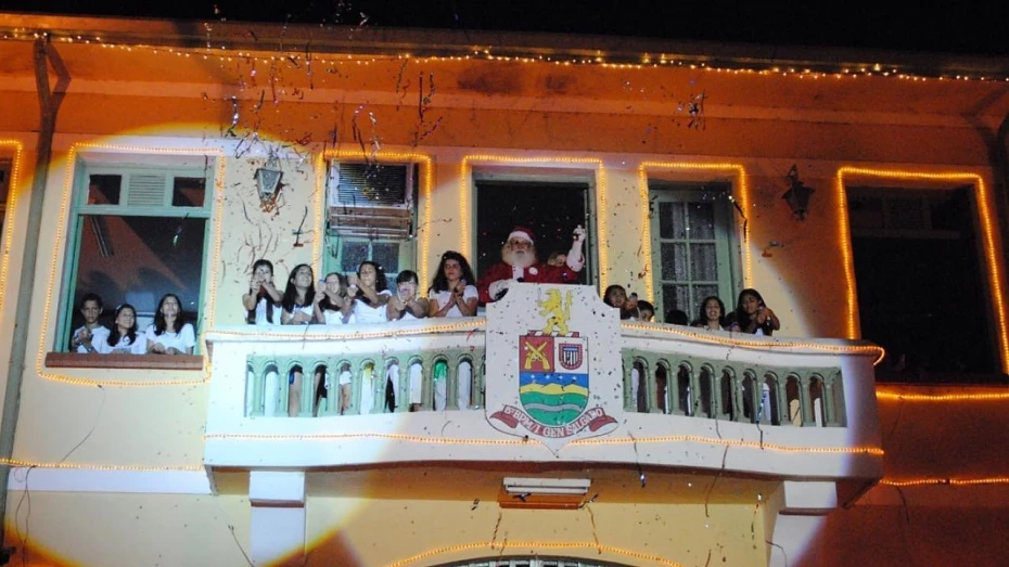 Cantata de Natal da Polícia Militar de Taubaté acontece nesta sexta-feira Cantata de Natal da Polícia Militar de Taubaté acontece nesta sexta-feira