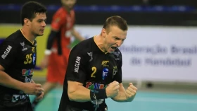Handebol Taubaté larga na frente na semifinal da Liga Nacional