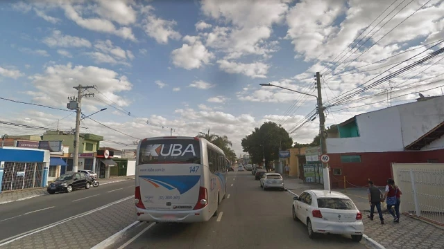 Obras interditam trecho da rua Juca Esteves