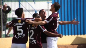 Burrão anuncia meio-campista revelado pelo Grêmio-RS