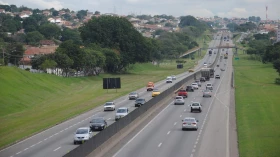 Concessionária realiza operação especial de fim de ano na Via Dutra