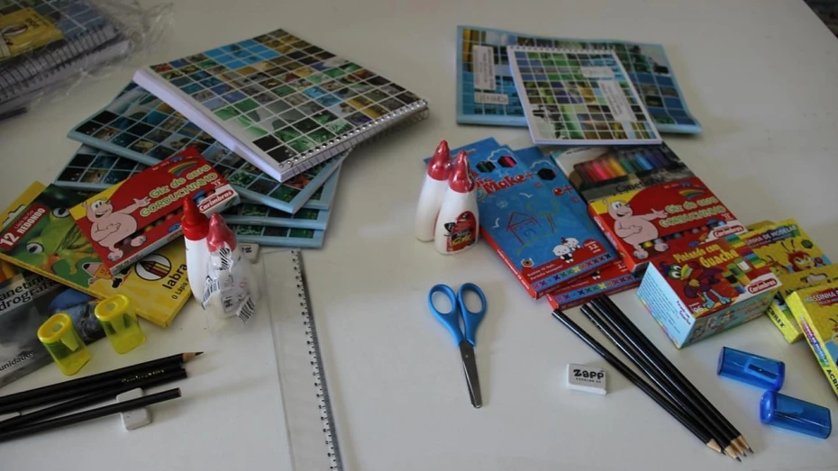 Taubaté recebe kits escolares para alunos da rede municipal Taubaté recebe kits escolares para alunos da rede municipal
