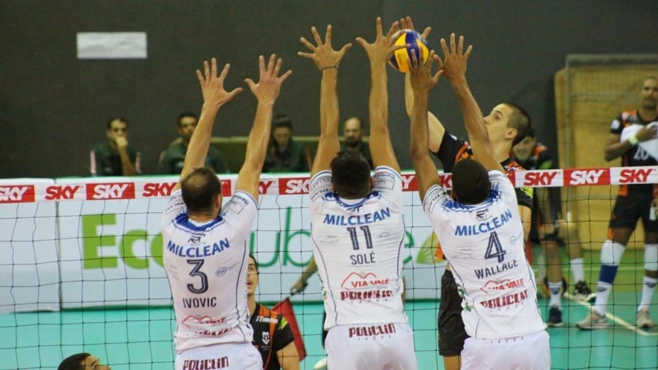 Vôlei Taubaté vence Maringá-PR pela Superliga Masculina