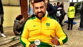 Programa Esporte Para Todos realiza apresentação de paratletas