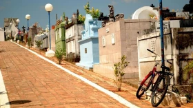 Taubaté deve disponibilizar cadeiras de rodas em cemitérios Taubaté deve disponibilizar cadeiras de rodas em cemitérios