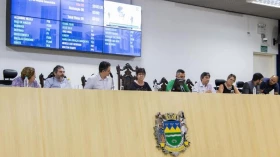 Prefeito indica municipalização do HU como única alternativa