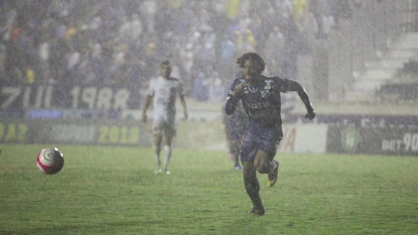 Burrão derrota Juventus e volta a sonhar com classificação