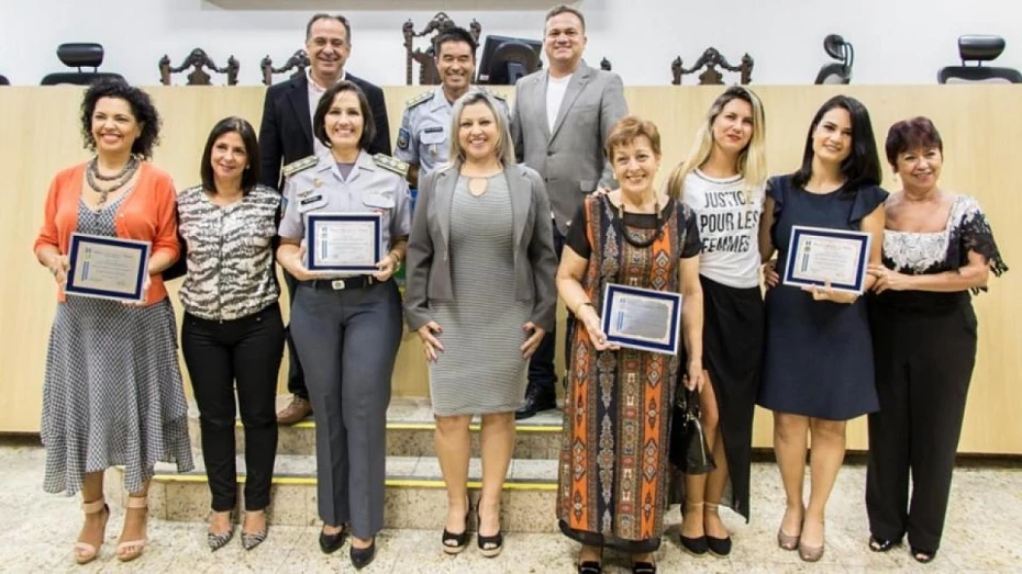 Câmara homenageia 4 taubateanas no Dia da Mulher