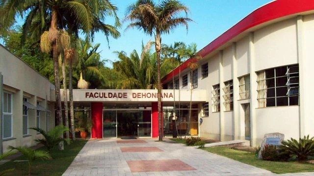 Faculdade Dehoniana oferece cursos rápidos e de baixo custo