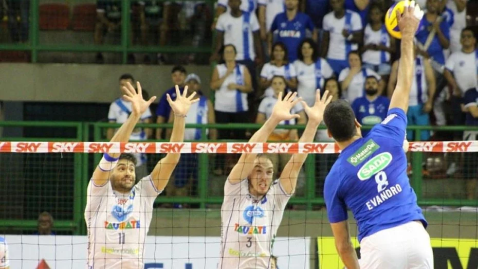 Taubaté perde do líder Cruzeiro e enfrenta Minas nas quartas de final Taubaté perde do líder Cruzeiro e enfrenta Minas nas quartas de final