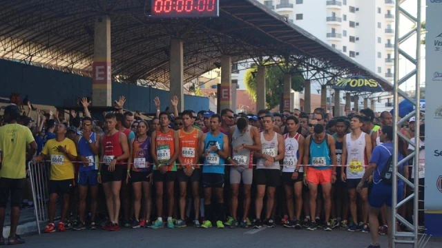 Corrida General Salgado reúne milhares de pessoas em Taubaté