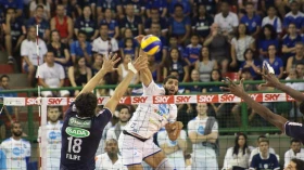 Taubaté derrota Cruzeiro fora de casa e abre vantagem na semifinal