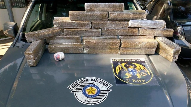 Casal é preso com quase 30 quilos de droga em Taubaté
