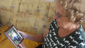 Dia das mães à distância: mãe celebra data longe do filho