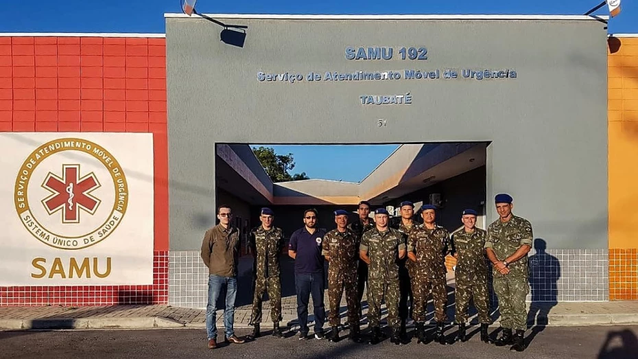 Exército realiza treinamento no SAMU Exército realiza treinamento no SAMU