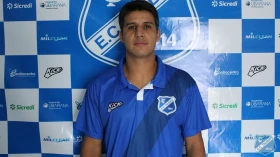 Taubaté anuncia volante ex-Corinthians para Copa Paulista