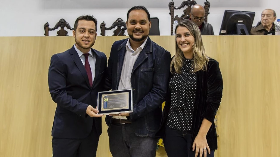 Câmara de Taubaté homenageia jornalistas de diferentes gerações Câmara de Taubaté homenageia jornalistas de diferentes gerações