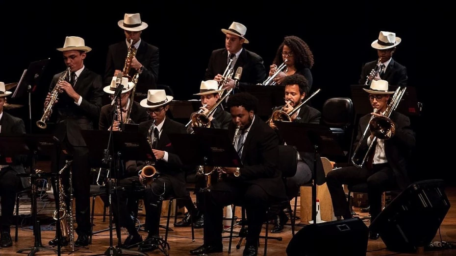 Big Band da Orquestra Tom Jobim se apresenta no Teatro Municipal Big Band da Orquestra Tom Jobim se apresenta no Teatro Municipal