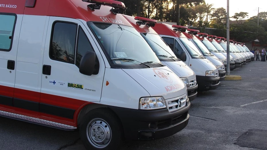 Funcionários do SAMU são demitidos após resgatarem cachorro