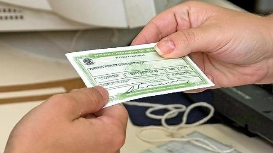 Pedido de 2ª via do título de eleitor pode ser feito até hoje Pedido de 2ª via do título de eleitor pode ser feito até hoje
