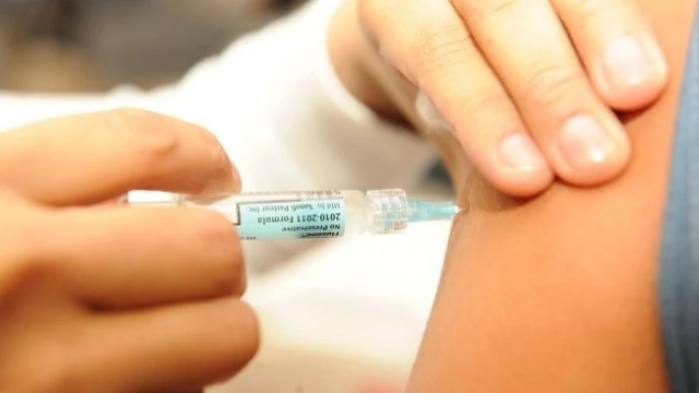 Unidades de saúde recebem vacinas contra meningite