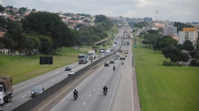 Via Dutra passa por serviços de recuperação de pavimento na RMVale Via Dutra passa por serviços de recuperação de pavimento na RMVale