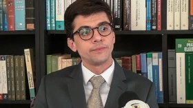 Especialista orienta eleitores para uso consciente da internet no período eleitoral