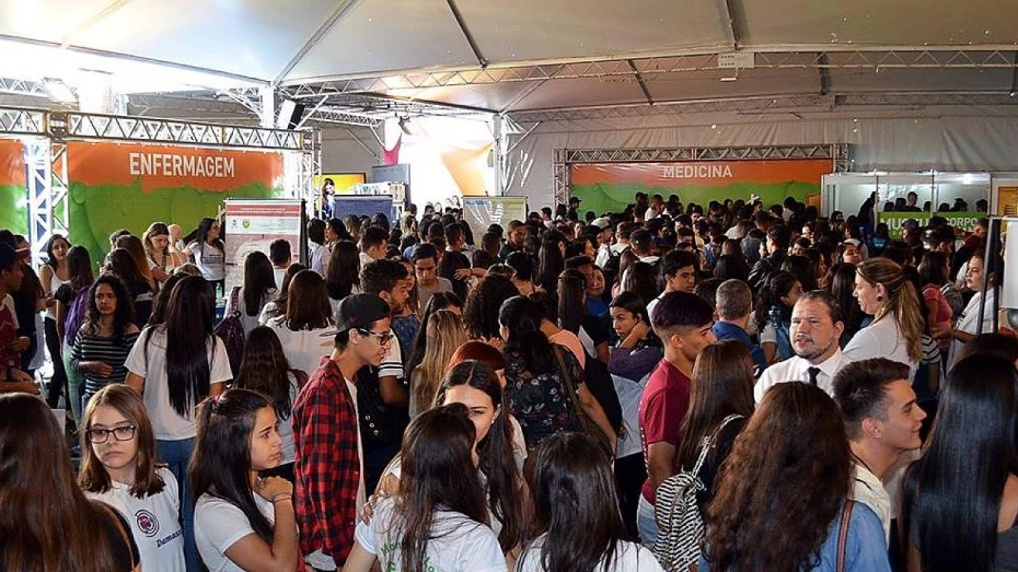 Unitau promove Feira de Profissões a partir de segunda-feira Unitau promove Feira de Profissões a partir de segunda-feira