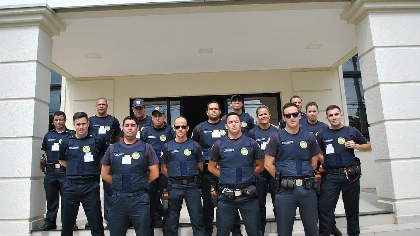 Prefeito cria projeto que estabelece o uso de armas de fogo pela GCM