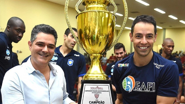 Rapha é destaque em homenagem aos atletas do Vôlei Taubaté