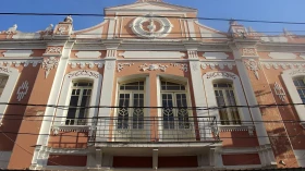 Teatro Metrópole recebe espetáculo gratuito nesta segunda