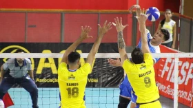 Vôlei Taubaté vence jogo de 5 sets na estreia da Copa Libertadores