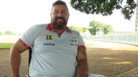 André Rocha busca bicampeonato em premiação paralímpica