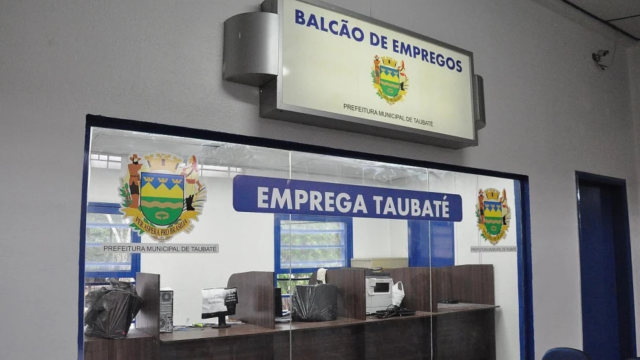 Balcão de empregos oferece vagas com urgência  