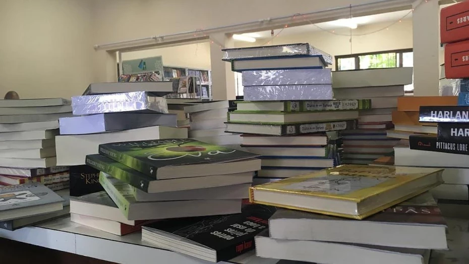 Taubaté renova acervo de bibliotecas com 250 novas obras Taubaté renova acervo de bibliotecas com 250 novas obras