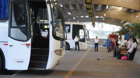Rodoviária deve ter movimento de 4 mil pessoas antes do Natal