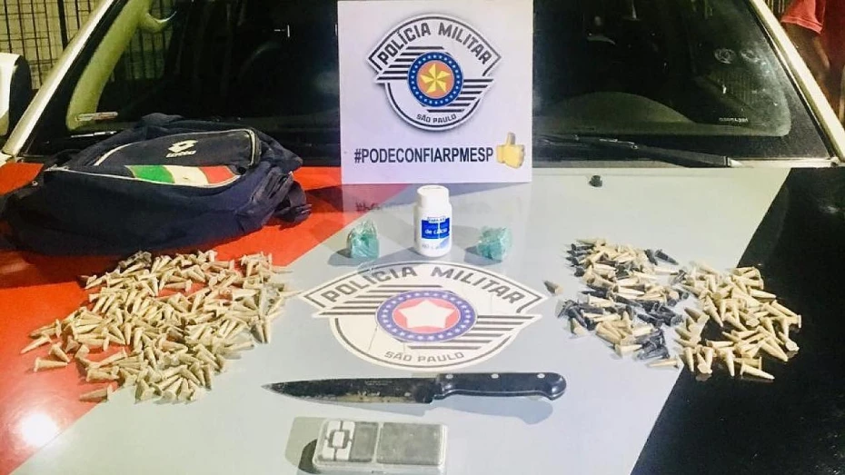 Homem é preso por tráfico de drogas e roubo Homem é preso por tráfico de drogas e roubo