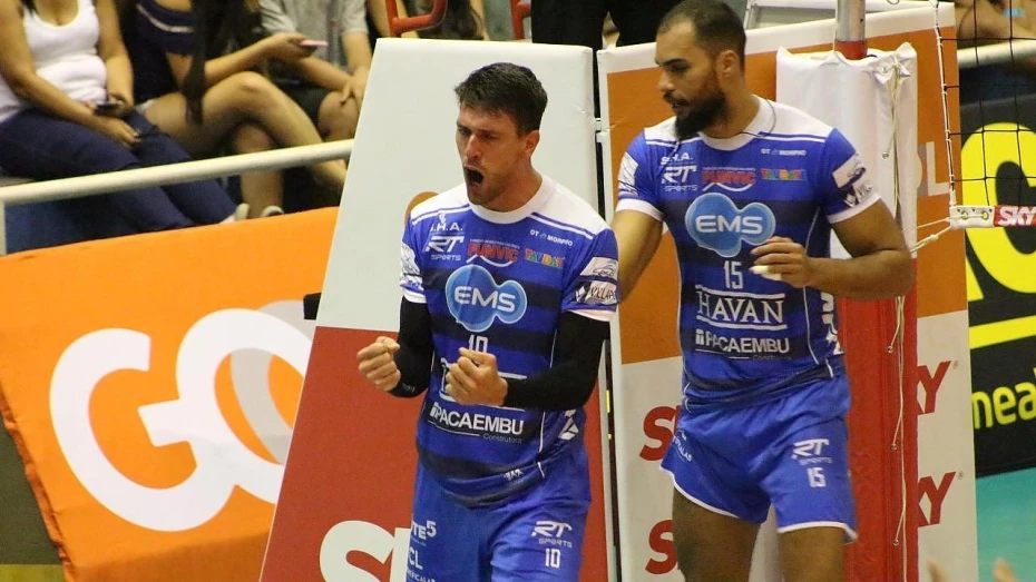 Vôlei Taubaté vence Corinthians em ritmo de treino pela Superliga