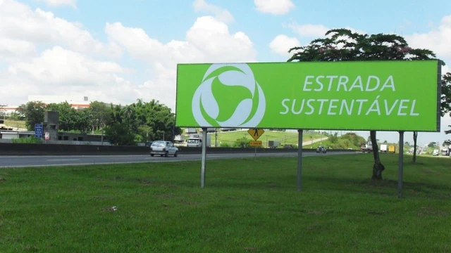 Projeto Estrada Sustentável distribui sacolinhas de lixo