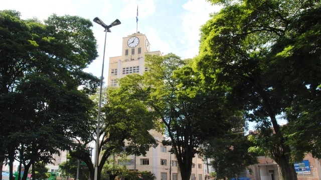 Cidade participa da Hora do Planeta