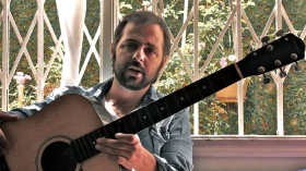 Pop e folk ditam o ritmo de show no Sesc